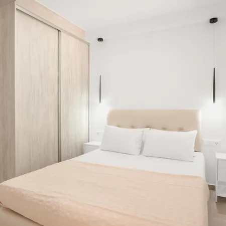 Agni Aparthotel Nikiana