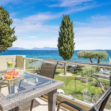 Agni Apart-hotel Nikiana